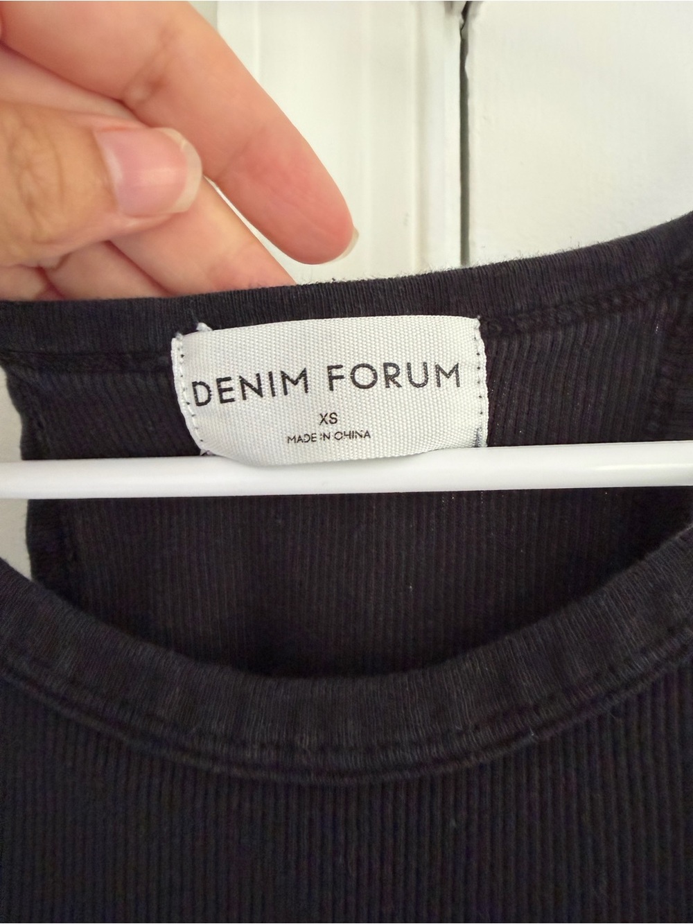 Aritzia Denim Forum Womens Black Ribbed Tank Top XS 100% Cotton Minimalist - Picture 2 of 8